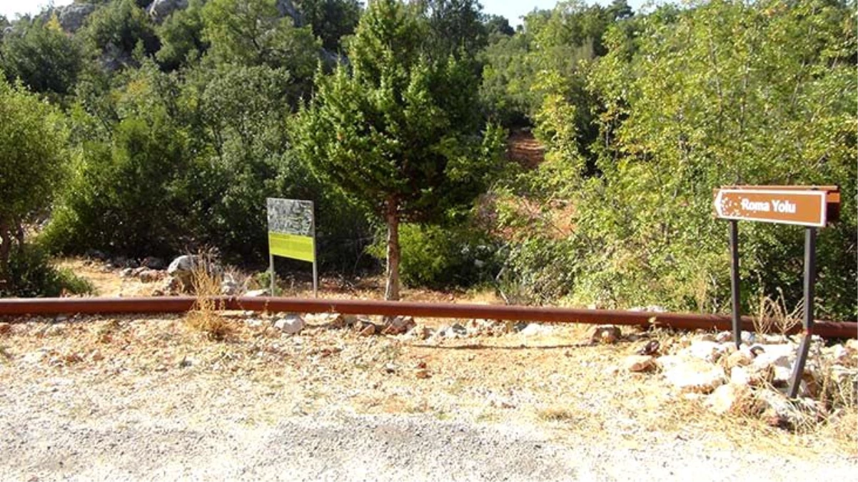 Mersin\'deki Roma yolu, gün yüzüne çıktı