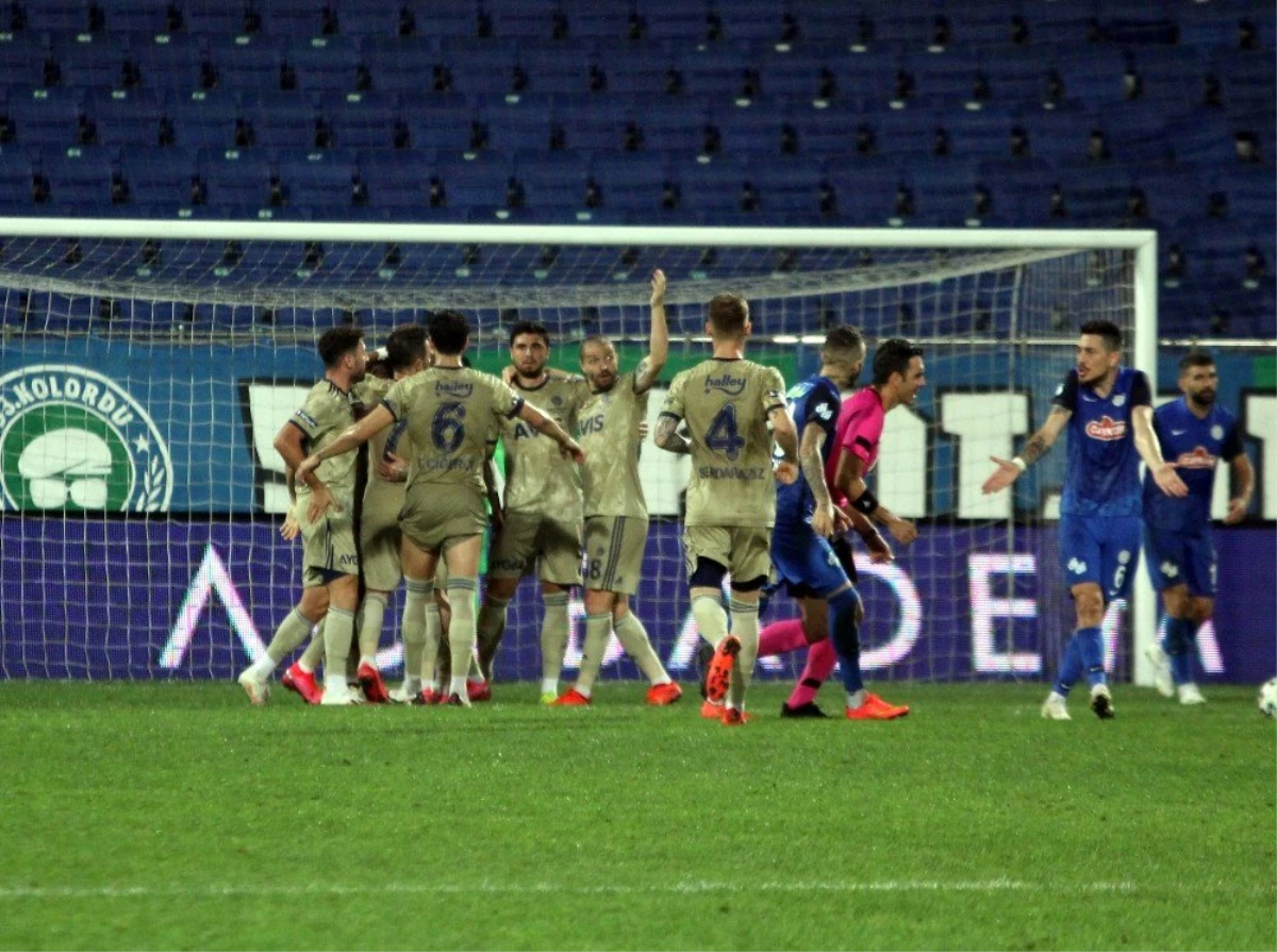 Süper Lig: Çaykur Rizespor: 1 - Fenerbahçe: 2 (Maç sonucu)