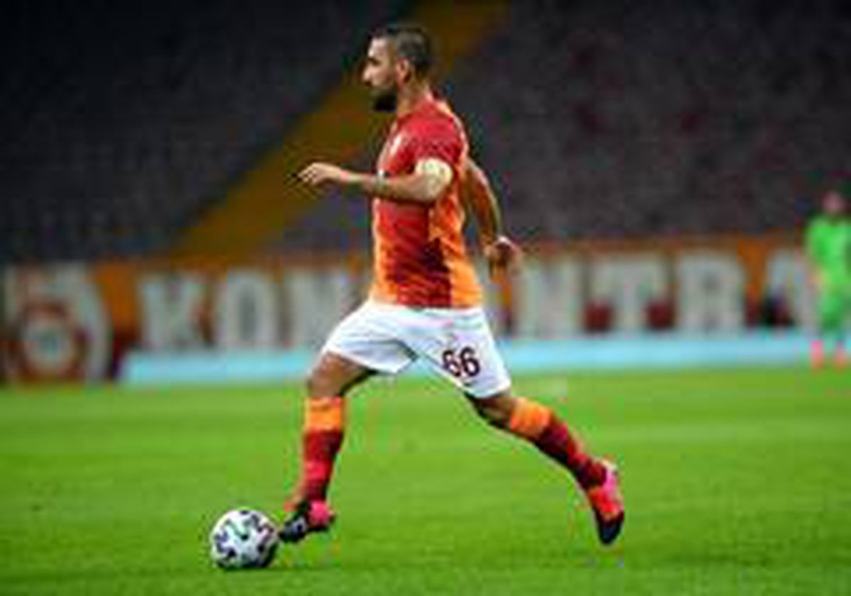 Son dakika haber: Arda Turan, 3 bin 403 gün sonra kaptan olarak Galatasaray formasıyla
