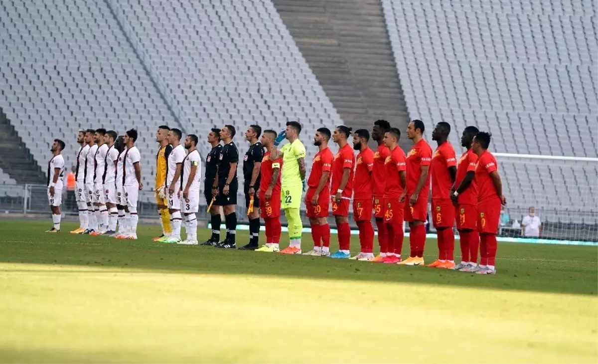 Süper Lig: Fatih Karagümrük: 1 Yeni Malatyaspor: 0 (İlk yarı)