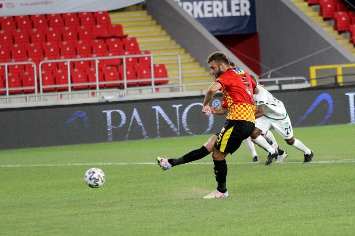 Süper Lig: Göztepe: 3 Denizlispor: 0 (İlk yarı)