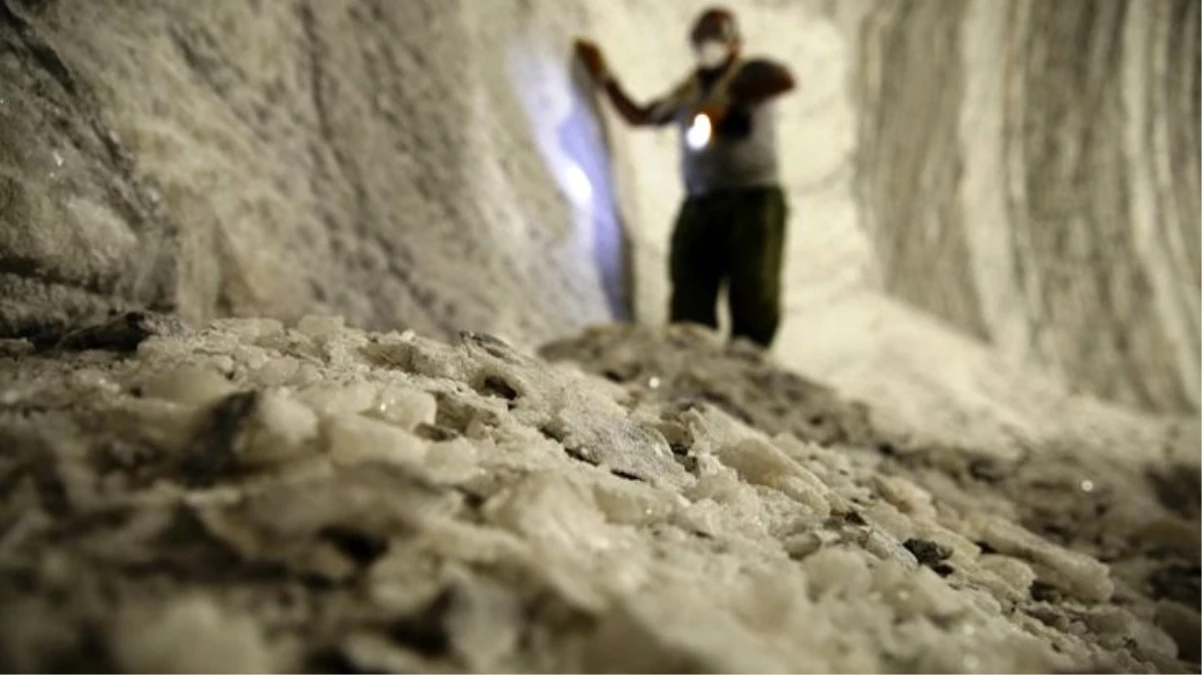 Nevşehir\'deki 800 yıllık madenden yılda 150 bin ton tuz çıkarılıyor