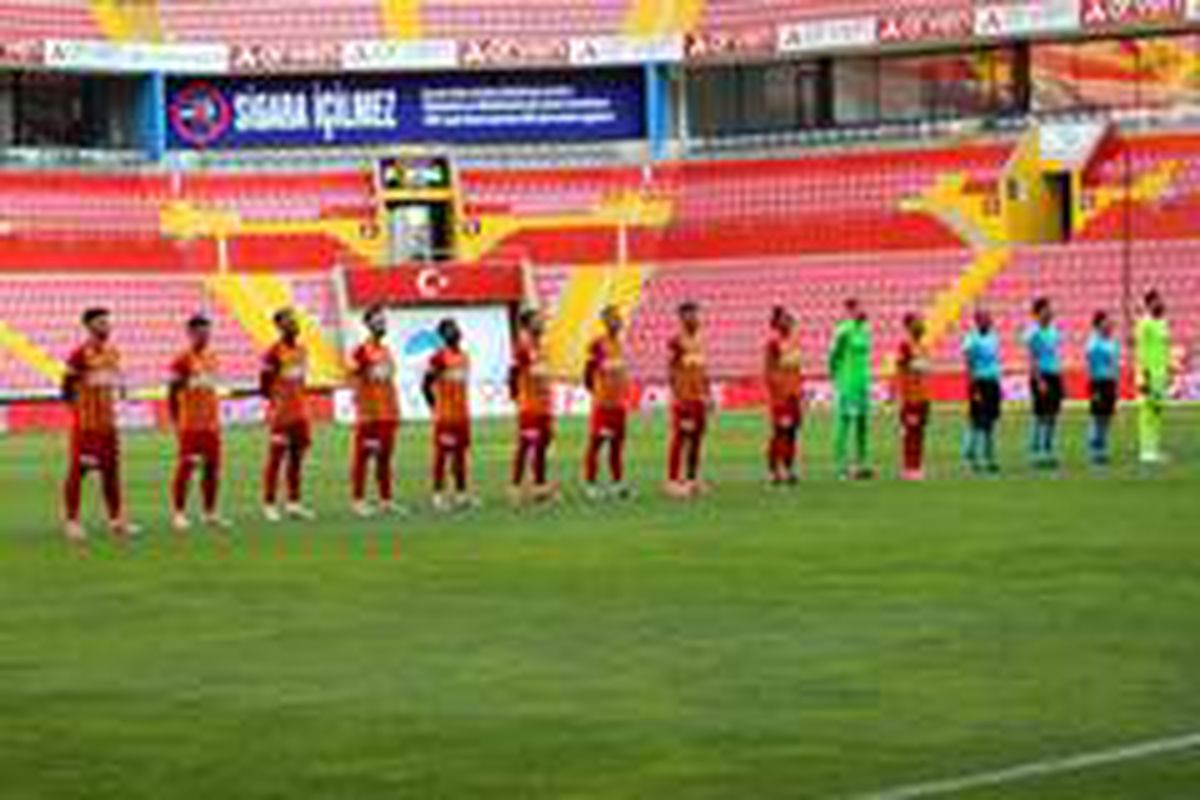 HES Kablo Kayserispor: 1 Kasımpaşa: 0 (Maç devam ediyor)