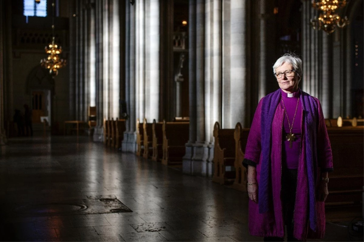 İsveç Kilisesi Başpiskoposu Jackelen\'den Kuran\'ı Kerim\'in yakılmasına tepki