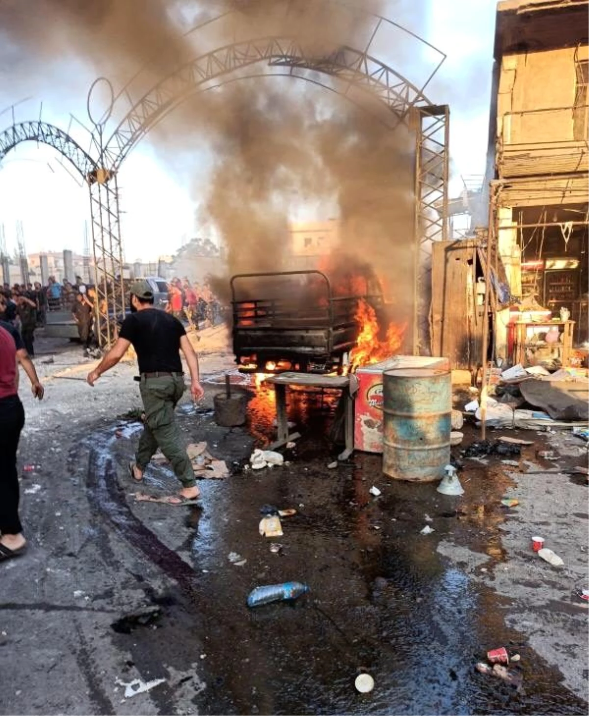 Afrin\'de bombalı araç patladı: 5 ölü, 22 yaralı