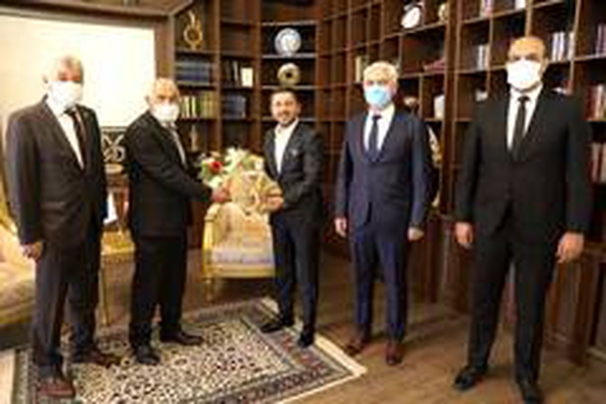 Ahilik Haftası kutlama heyeti Başkan Arı\'yı ziyaret etti