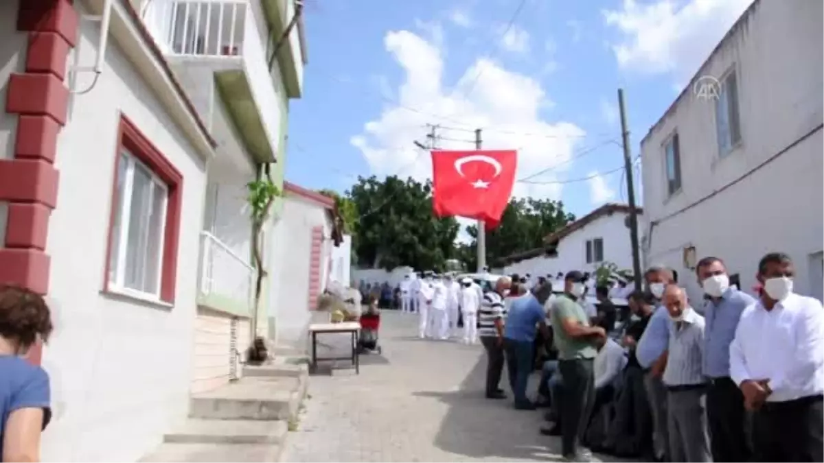 Kalp krizi sonucu vefat eden uzman çavuş Ezine\'de son yolculuğuna uğurlandı - ÇANAKKALE