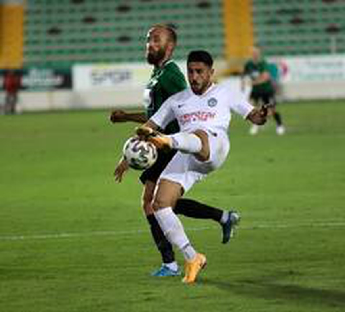 TFF 1. Lig: Akhisarpor: 0 Tuzlaspor: 0