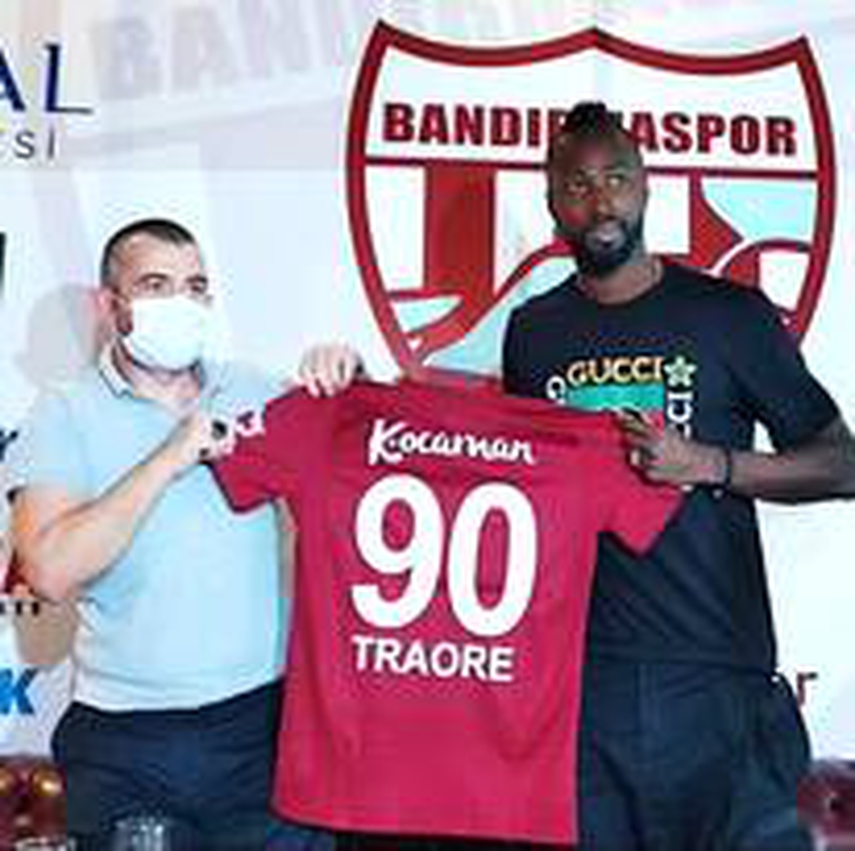 Traore Bandırmaspor\'a imzayı attı