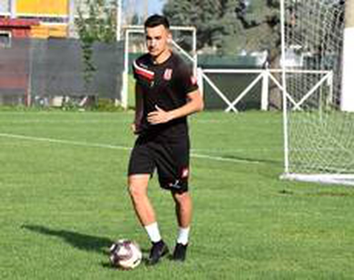 Balıkesirspor\'lu Celal Emir Dede\'ye milli davet