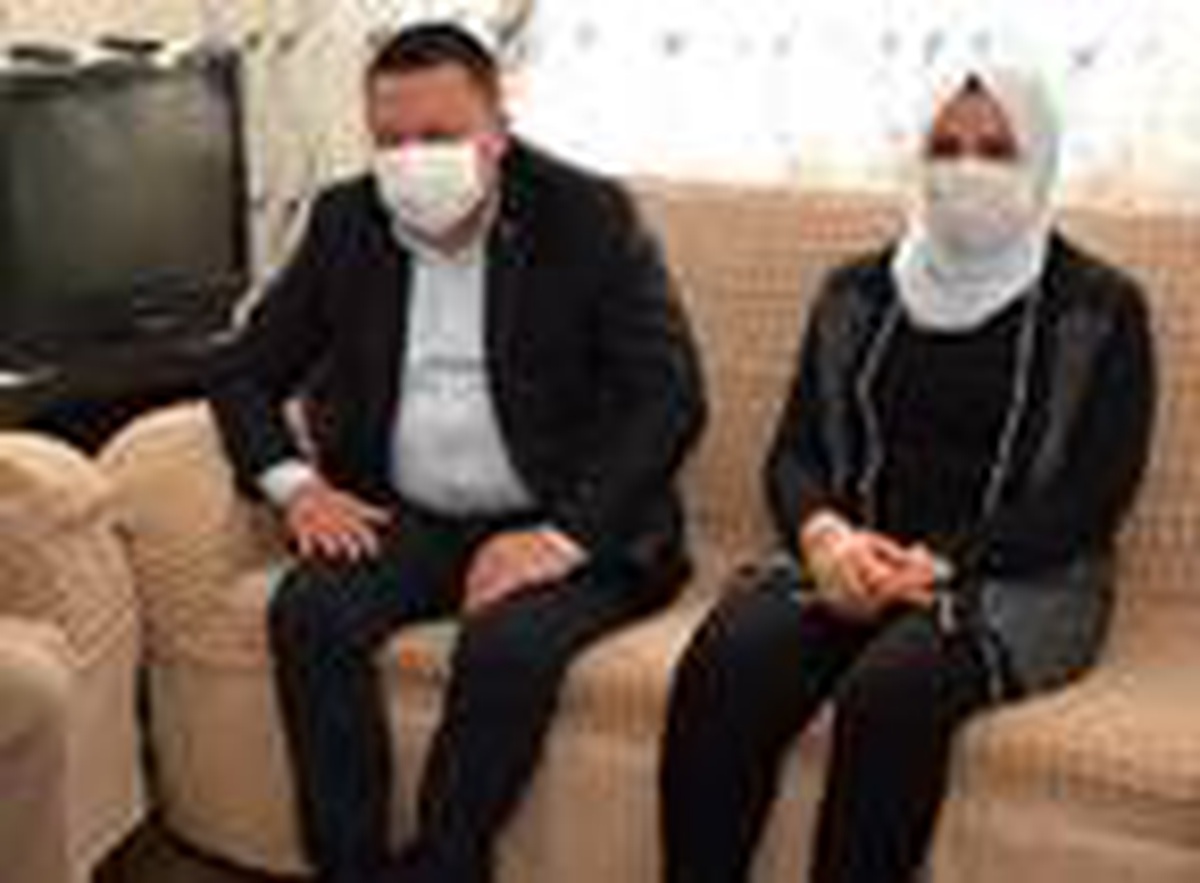 Son dakika haber: Belediye Başkanı, eşinin testi pozitif çıkınca kendisini izole etti