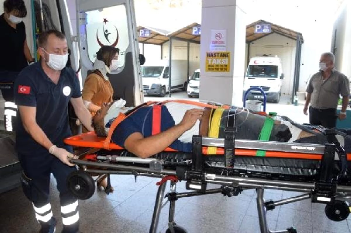 Bursa\'da, kontrolden çıkan hafif ticari araç zeytinliğe daldı: 5 yaralı