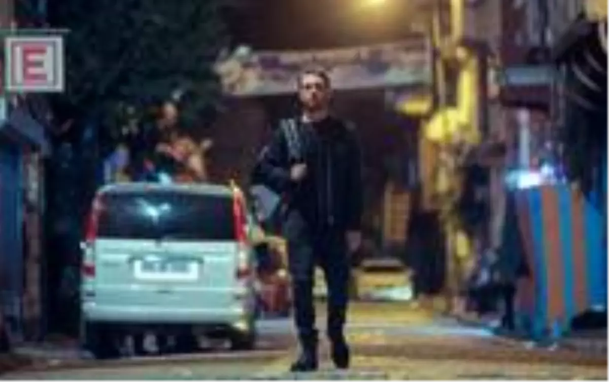 Çukur\'a damga vuran sahne! Yamaç Koçavalı, mahalleden kovuldu