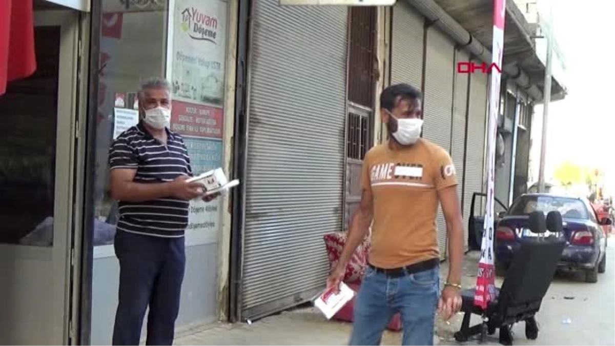 GAZİANTEP Muhtar mahalleliye 5 bin maske dağıttı