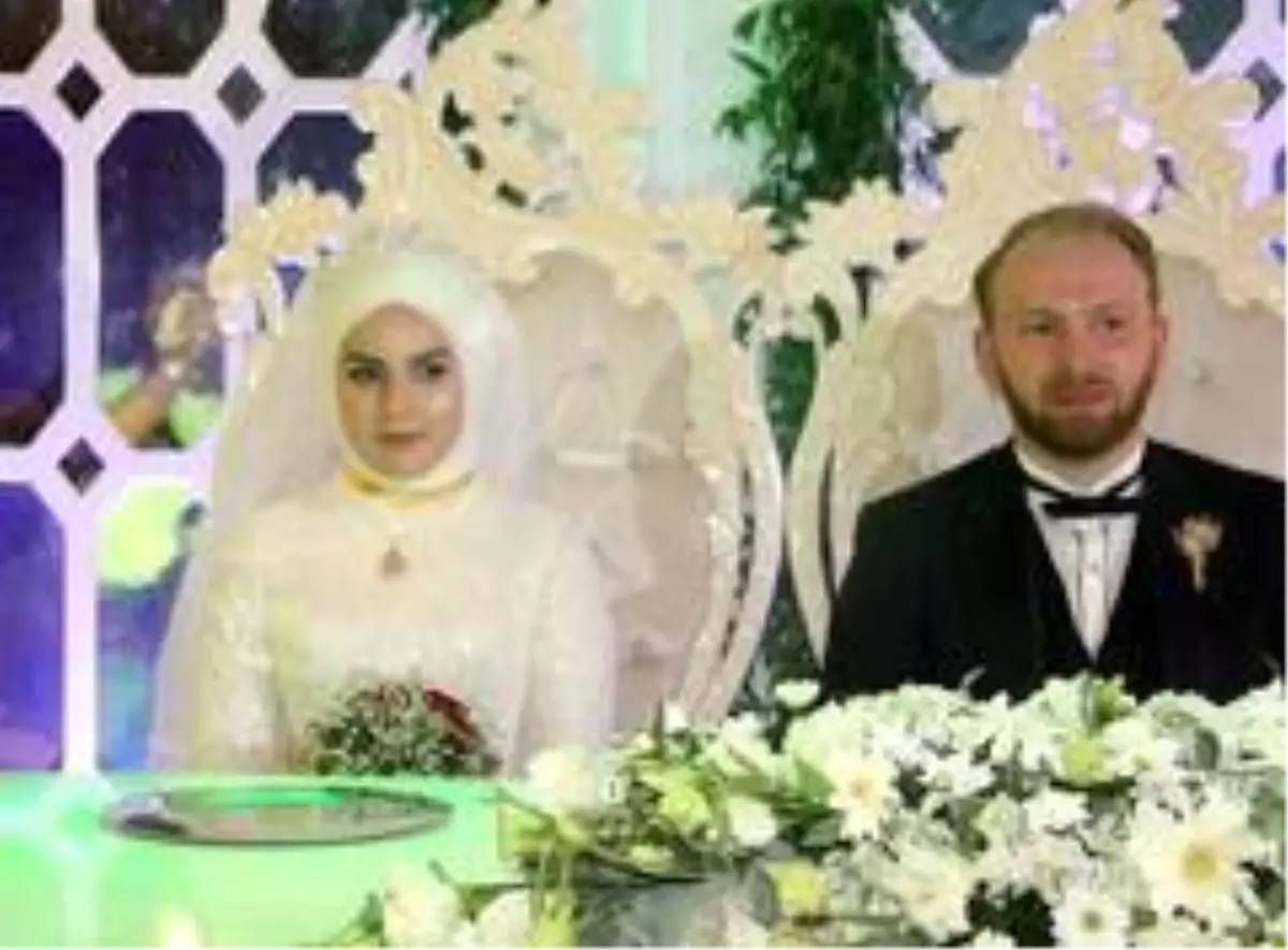 Karacoşkun ile Sarıyıldız ailelerinin mutlu günü