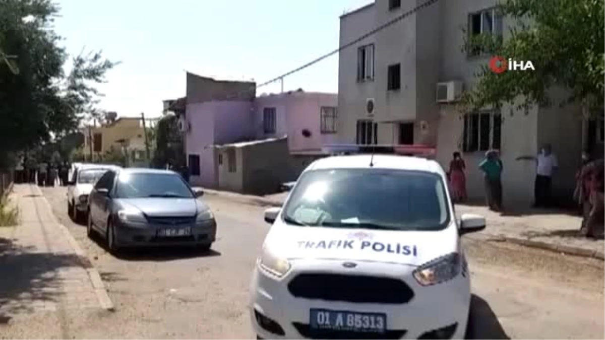 Virüs öfkeyi engelleyemedi, taşlı sopalı kavga ettiler