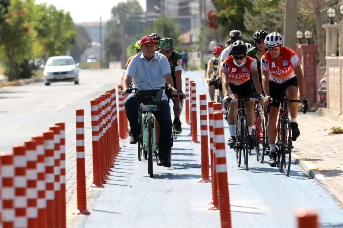 Akhisar\'da hareketli yaşam için pedal çevirdiler