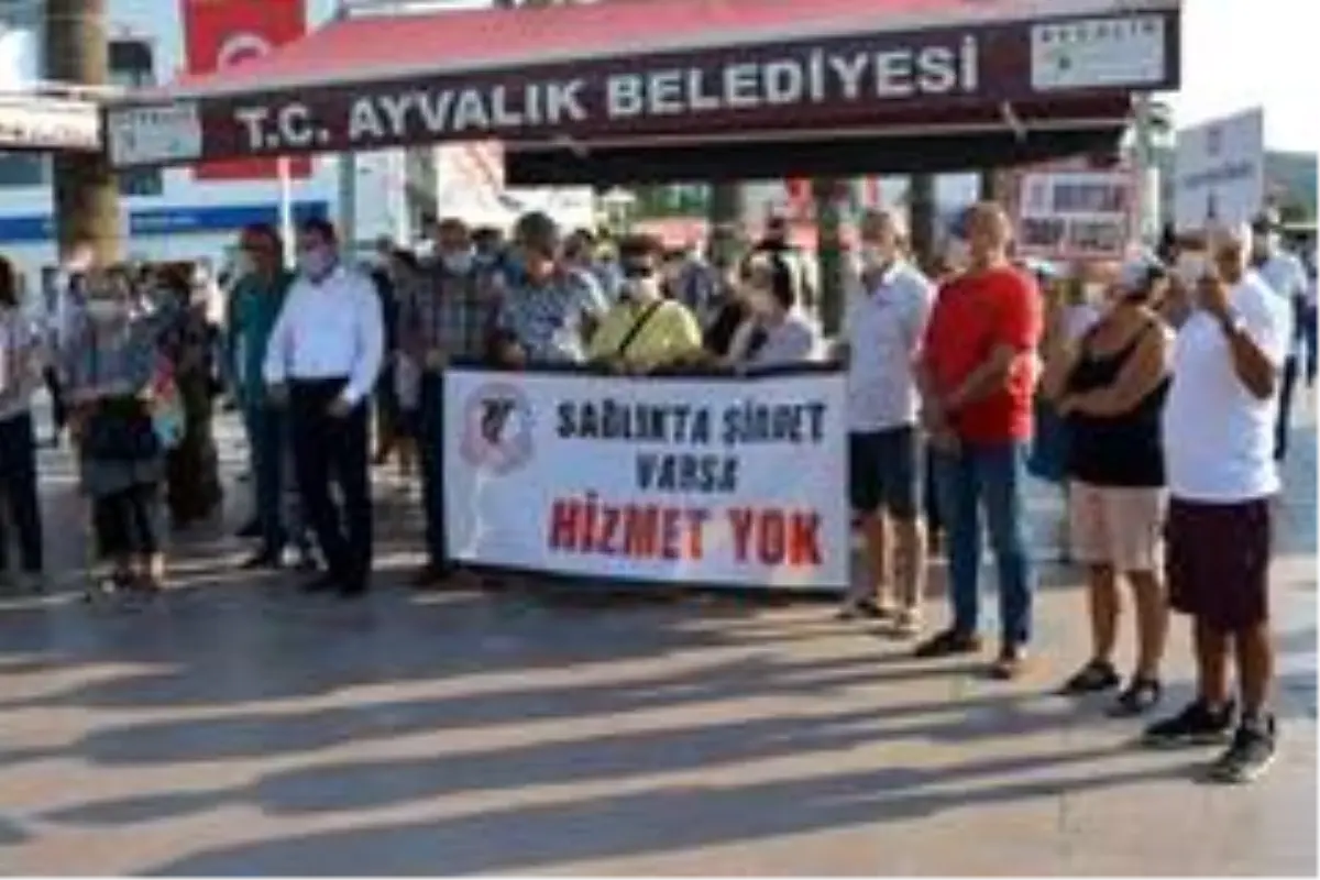 Ayvalık\'ta sağlık çalışanlarına yönelik şiddete sert tepki