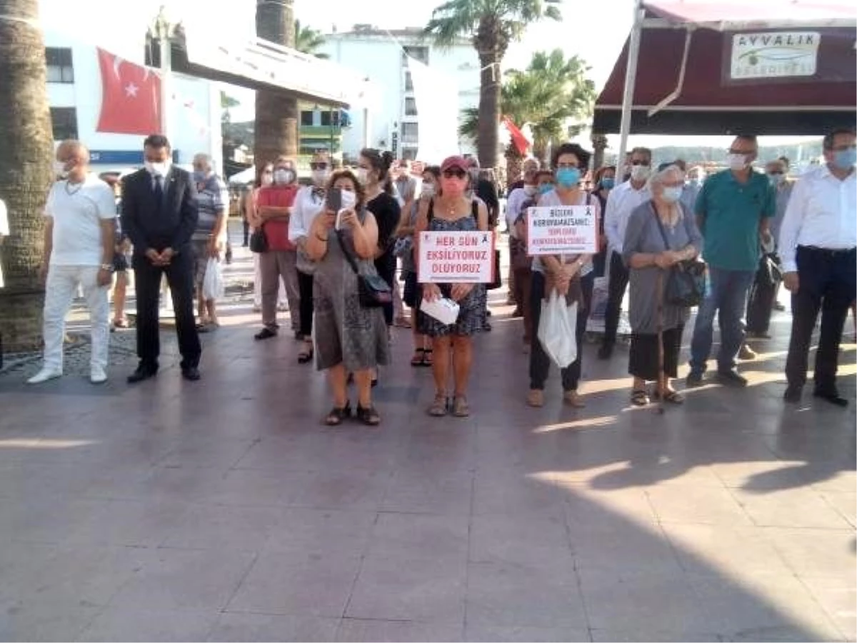 Ayvalık\'ta sağlıkta şiddet protestosu