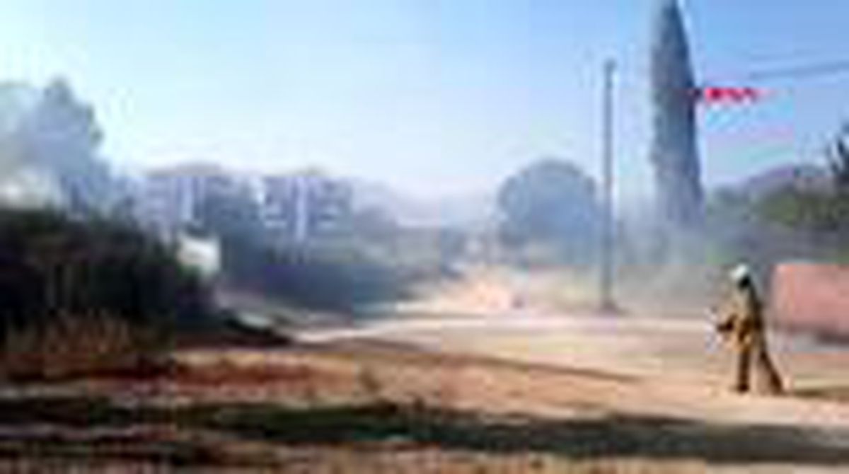 BALIKESİR İtfaiyecilerin yardımına mahallenin çocukları yetişti