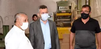 Başkan Zeybek belediyeye ait tesisler de incelemelerde bulundu