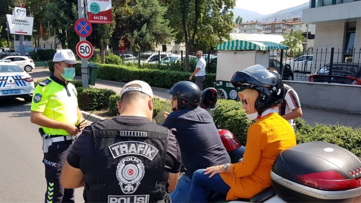 Bursa\'da kasksız motosikletlilere operasyon