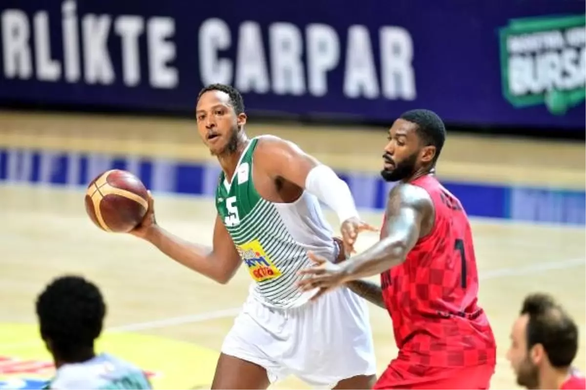 Frutti Extra Bursaspor - Gaziantep Basketbol: 74-86