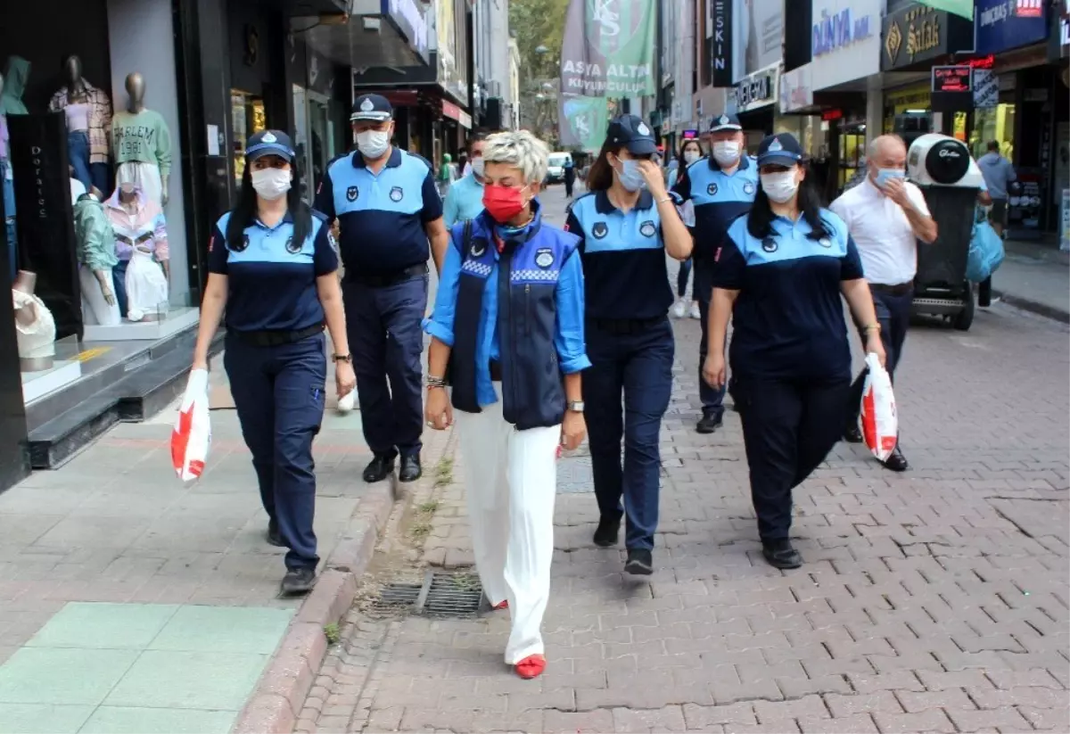 İzmit\'te denetimler kadın zabıtalara emanet edildi