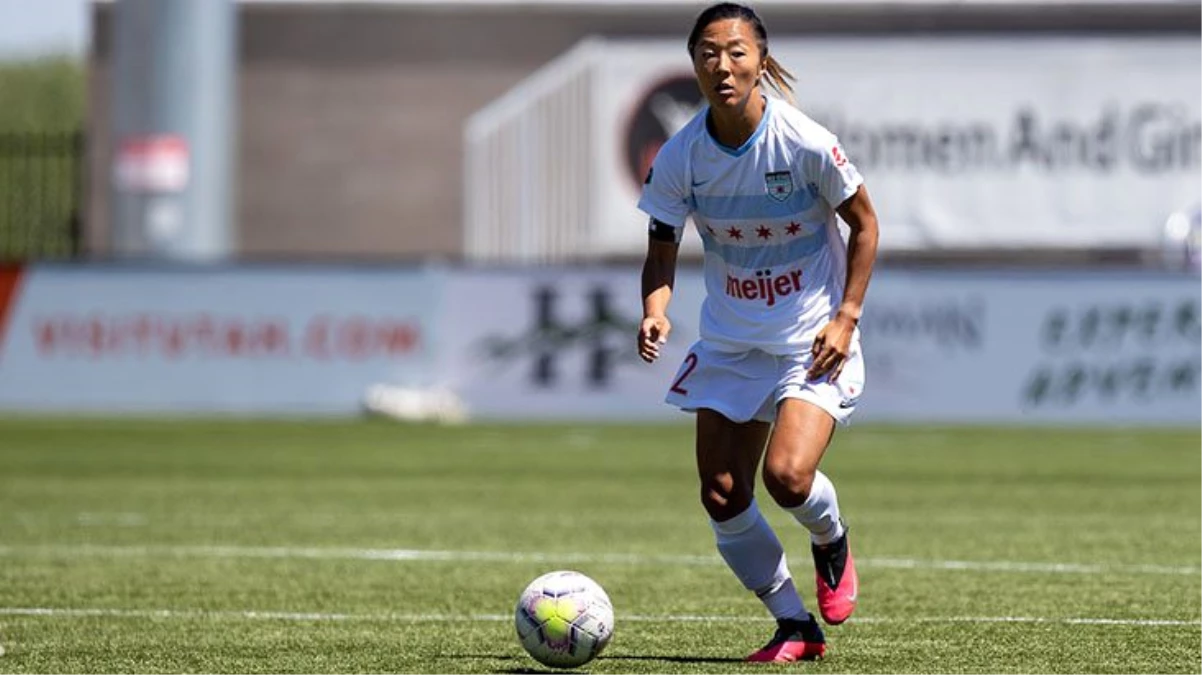 Kadın futbolcu Yuki Nagasato, erkek futbol takımı Hayabusa Eleven\'a transfer oldu