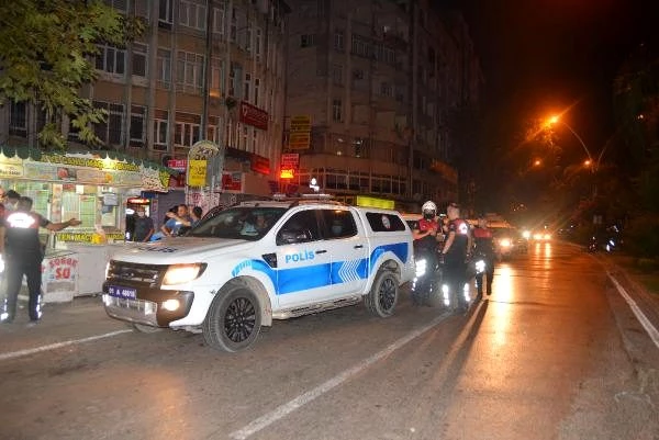 Adana'da küfür etme diye uyardığı kişi tarafından bıçaklandı