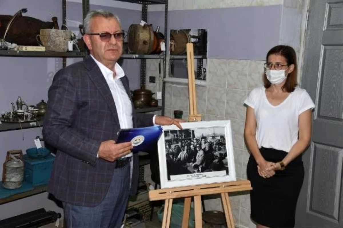Adnan Menderes\'in ziyaretinden kalan tek fotoğraf, müzede sergileniyor