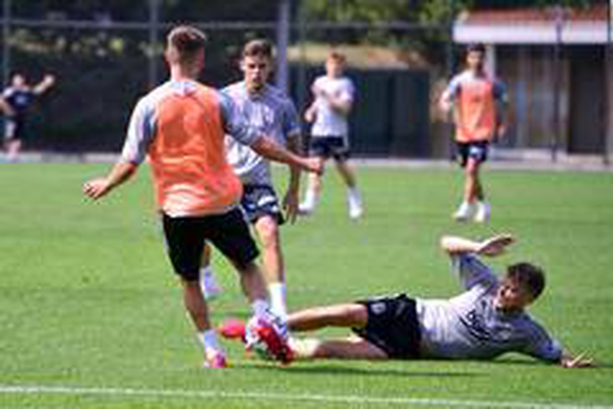 Beşiktaş, Antalyaspor hazırlıklarını sürdürdü