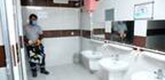 Çayırova'da okullar dezenfekte edildi