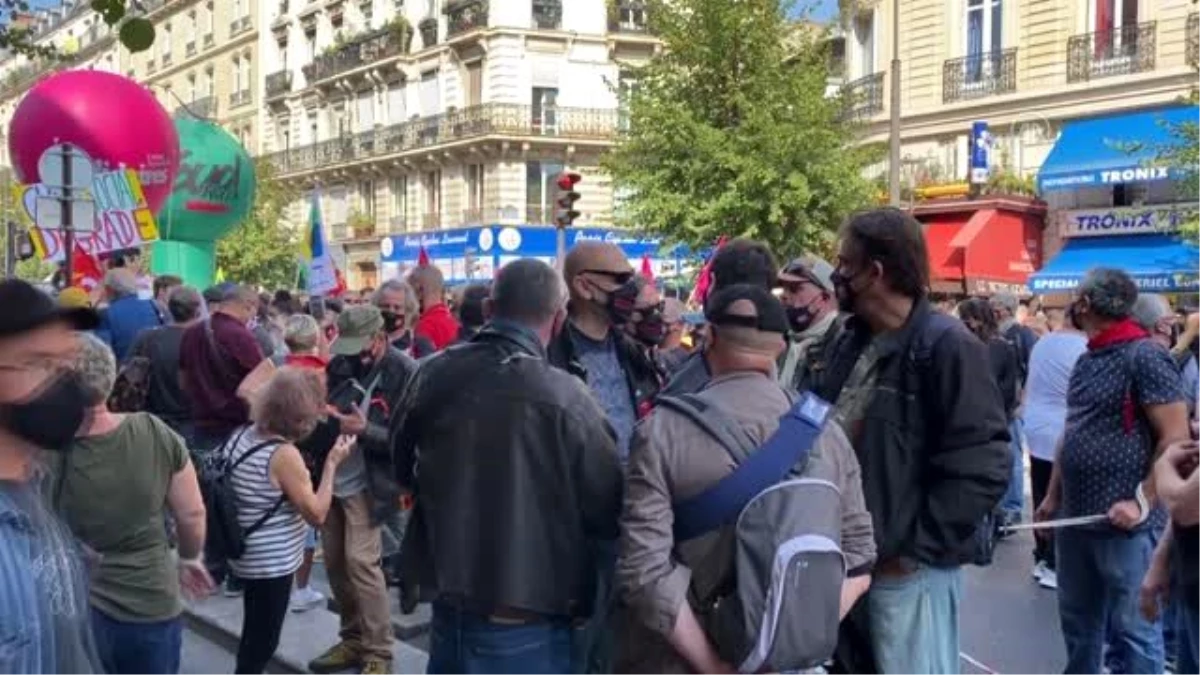 Fransa\'da Macron ve hükümet karşıtı protestolar düzenlendi
