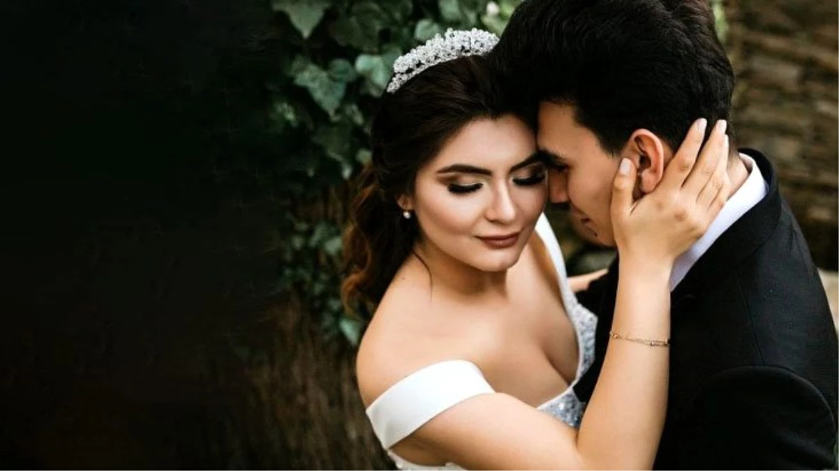 Hanife Gürdal ile boşanan Kemal Ayvaz, Instagram\'da birlikte oldukları pozları silemedi