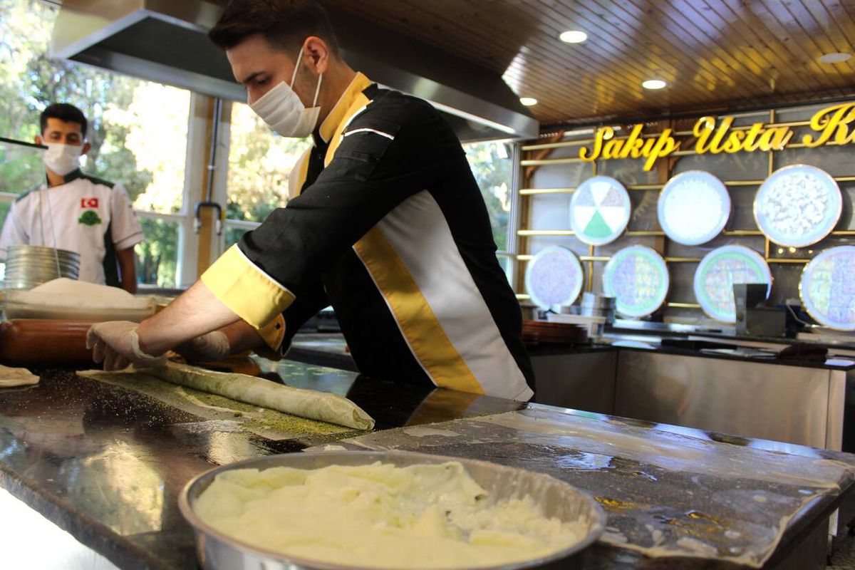 Tatlı bir yaşama başlangıcın sırrı \'Gaziantep Katmeri\'nde
