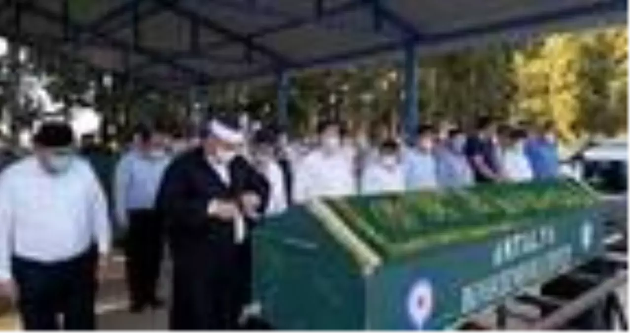 Otomobilin çarptığı 7 yaşındaki Ömer, hayatını kaybetti (3)