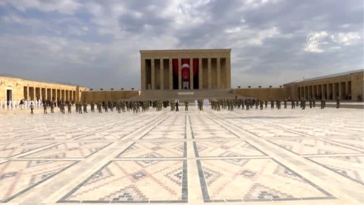 Ankara Valisi Şahin ve beraberindeki heyet, Anıtkabir\'i ziyaret etti