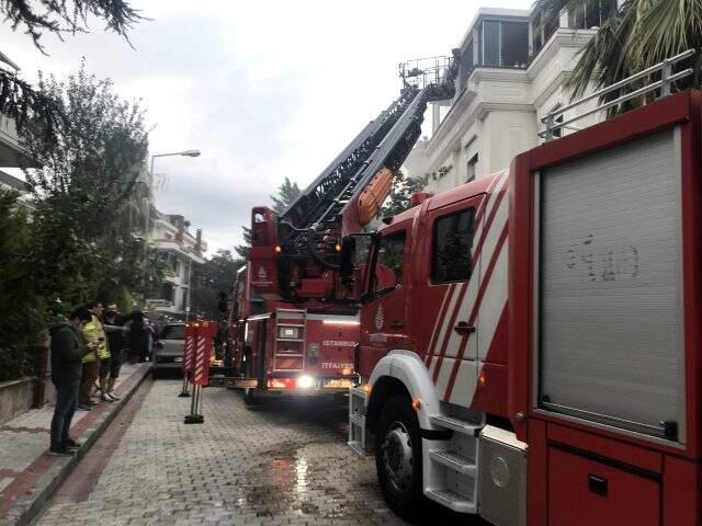 Çamaşır makinesi büyük bir gürültüyle patladı, yangın çıktı