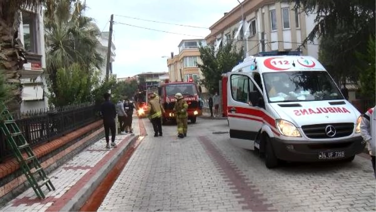 Son dakika haber: Florya\'da patlayan çamaşır makinesi yangın çıkardı, 2 kişi dumandan etkilendi
