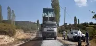 Manisa'nın dört bir yanında yol çalışması