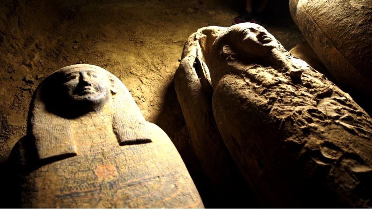 Mısır\'da 2 bin 500 yıl öncesine ait 27 lahit bulundu