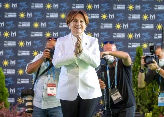 Son Dakika: İYİ Parti Genel Başkanı Meral Akşener, 1289 oyla yeniden genel başkan seçildi Son Dakika: İYİ Parti Genel Başkanı Meral Akşener, 1289 oyla yeniden genel başkan seçildi