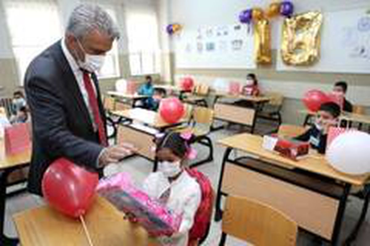 Erzincan\'da okul öncesi 3 bin 676, 1. sınıflarda ise 3 bin 150 öğrenci ders başı yapı