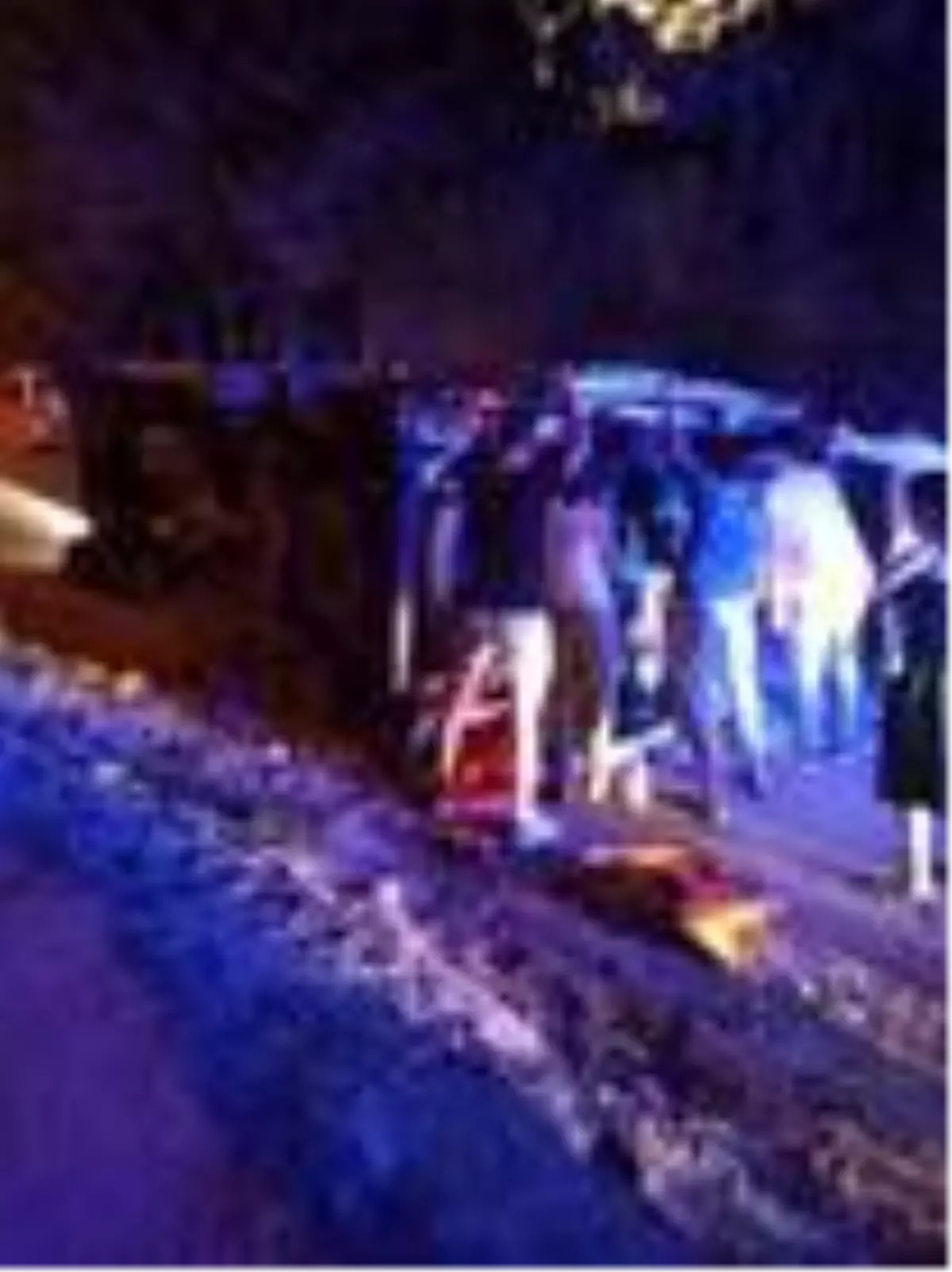 İskenderun\'da hasta almaya giden ambulans devrildi