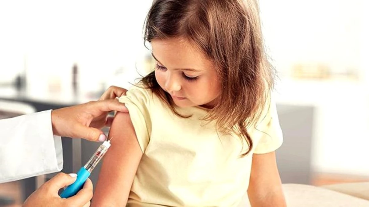 Koronavirüs nedeniyle bu yıl ilk kez milyonlarca çocuk okul yerine aile hekimliklerinde aşı olacak