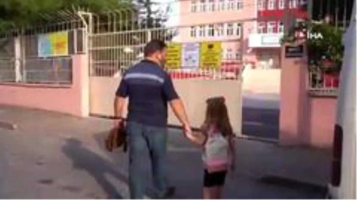 Son dakika haberi! Bakan Selçuk, okullardaki ilk günün heyecanını sosyal medyada paylaştığı videoyla duyurdu