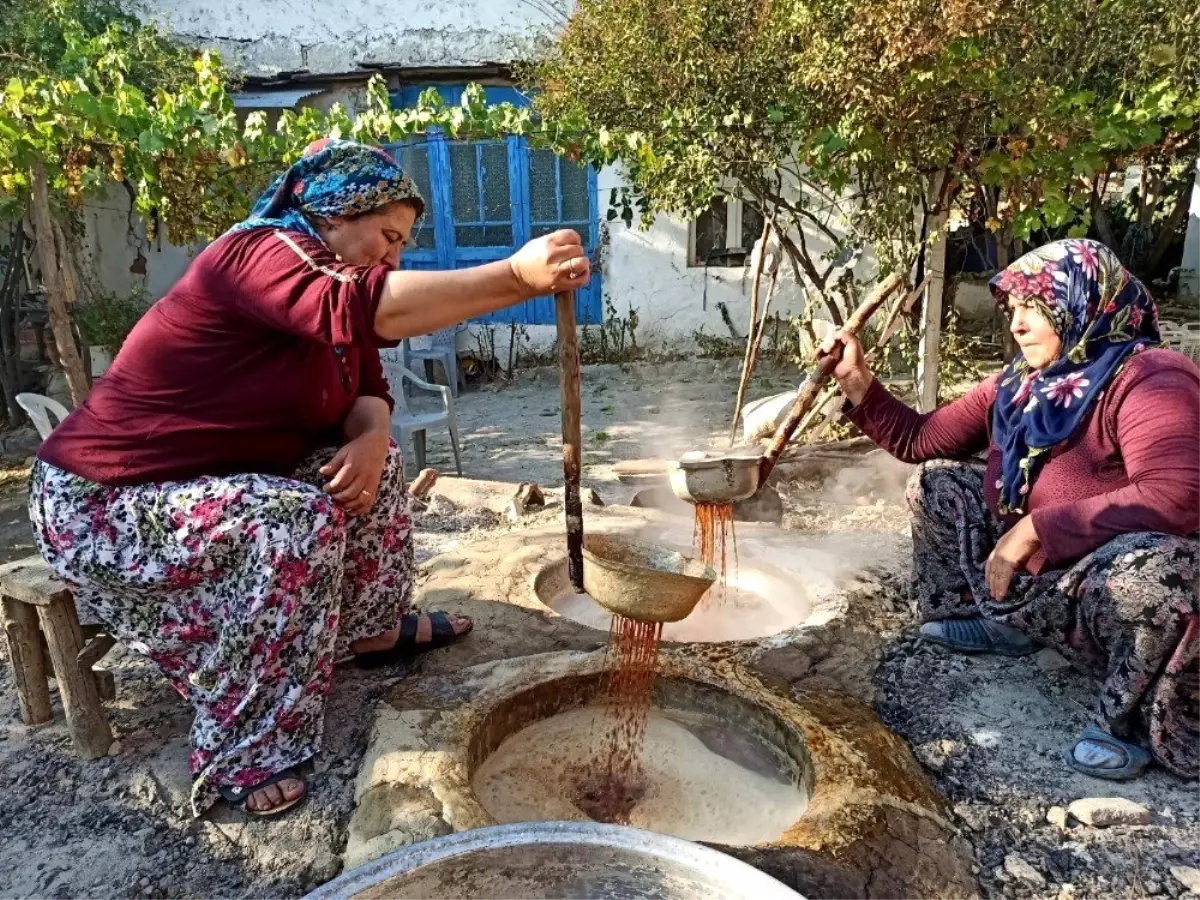 Son dakika haberleri | Geleneksel yöntemlerle organik pekmez üretiyorlar