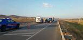 İnşaat işçilerini taşıyan kamyonet devrildi: 4 yaralı - SİVAS