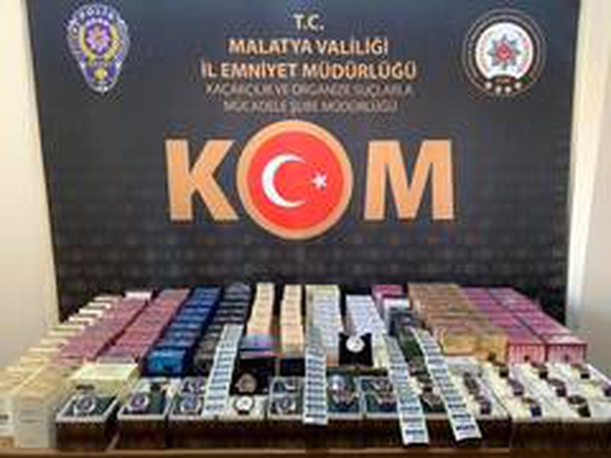 Şüpheli araçtan kaçak eşyalar çıktı